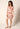 Vorderansicht von einem Damen-Model, das HU rust floral aquarelle modal/viskose/tencel Nachthemd langarm trägt