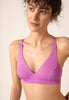 Nahaufnahme von einem Damen-Model, das HU bodacious modal/viskose/tencel Soft BH trägt