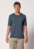 Vorderansicht von einem Herren-Model, das HU almost navy baumwolle Shirt kurzarm trägt
