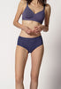 Vorderansicht von einem Damen-Model, das HU almost blue baumwolle Maxi Slip Doppelpack trägt