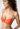 Nahaufnahme von einem Damen-Model, das HU almost orange mikrofaser Push-up BH trägt