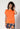 Vorderansicht von einem Damen-Model, das HU almost orange modal/viskose/tencel Shirt kurzarm trägt