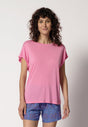 Vorderansicht von einem Damen-Model, das HU prisma pink modal/viskose/tencel Shirt kurzarm trägt