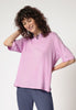 Vorderansicht von einem Damen-Model, das HU almost pink baumwolle Shirt kurzarm trägt