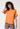 Vorderansicht von einem Damen-Model, das HU prisma apricot modal/viskose/tencel Shirt kurzarm trägt