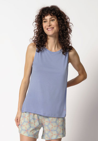 Vorderansicht von einem Damen-Model, das HU attentive sky modal/viskose/tencel Tanktop trägt