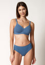 Vorderansicht von einem Damen-Model, das HU lake blue baumwolle Soft BH trägt