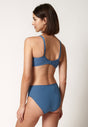 Rückansicht von einem Damen-Model, das HU lake blue baumwolle Soft BH trägt
