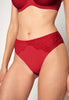 Nahaufnahme von einem Damen-Model, das HU countryfied wildrose modal/viskose/tencel Rio Slip trägt
