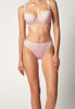 Vorderansicht von einem Damen-Model, das HU lotus mikrofaser Rio Slip trägt
