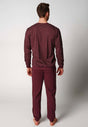 Rückansicht von einem Herren-Model, das HU maroon banner minimal baumwolle Pyjama lang trägt