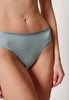 Nahaufnahme von einem Damen-Model, das HU arona mikrofaser Rio Slip Doppelpack trägt