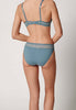 Rückansicht von einem Damen-Model, das HU oceanview mikrofaser Rio Slip trägt