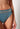 Nahaufnahme von einem Damen-Model, das HU oceanview mikrofaser Rio Slip trägt