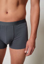 Ansicht von einem Herren-Model, das HU turbulence stripes selection baumwolle Pants Doppelpack trägt