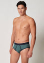 Vorderansicht von einem Herren-Model, das HU sea pine herringbone baumwolle Slip mit Eingriff trägt