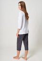 Rückansicht von einem Damen-Model, das HU crazy dots baumwolle Pyjama 3/4 trägt