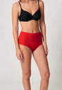 Vorderansicht von einem Damen-Model, das HU true red mikrofaser Maxi Slip trägt