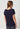 Rückansicht von einem Damen-Model, das HU baritone blue modal/viskose/tencel Shirt kurzarm trägt