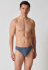 Vorderansicht von einem Herren-Model, das HU china blue selection baumwolle Slip Doppelpack trägt