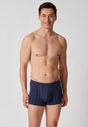 Vorderansicht von einem Herren-Model, das HU china blue selection baumwolle Pants Doppelpack trägt