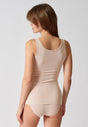 Rückansicht von einem Damen-Model, das HU silver grey modal/viskose/tencel Tanktop trägt