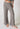 Vorderansicht von einem Damen-Model, das HU taupe grey melange baumwolle Hose lang trägt