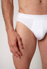 Nahaufnahme von einem Herren-Model, das HU white baumwolle Slip Doppelpack trägt