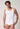 Vorderansicht von einem Herren-Model, das HU white baumwolle Tanktop Doppelpack trägt