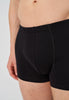Ansicht von einem Herren-Model, das HU black stripes selection baumwolle Pants Doppelpack trägt
