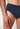 Nahaufnahme von einem Herren-Model, das HU navy baumwolle Slip mit Eingriff trägt