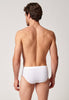 Rückansicht von einem Herren-Model, das HU white baumwolle Slip mit Eingriff trägt
