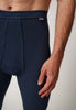 Nahaufnahme von einem Herren-Model, das HU navy baumwolle Pants lang mit Eingriff trägt
