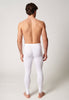 Rückansicht von einem Herren-Model, das HU white baumwolle Pants lang mit Eingriff trägt