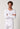 Vorderansicht von einem Herren-Model, das HU white baumwolle Shirt langarm trägt
