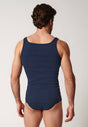 Rückansicht von einem Herren-Model, das HU navy baumwolle Tanktop trägt