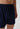 Nahaufnahme von einem Herren-Model, das HU dress blue baumwolle Boxershorts trägt
