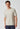 Vorderansicht von einem Herren-Model, das HU beige melange baumwolle Shirt kurzarm trägt