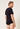 Rückansicht von einem Herren-Model, das HU black modal/viskose/tencel V-Shirt kurzarm trägt