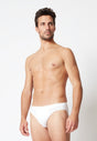 Vorderansicht von einem Herren-Model, das HU white baumwolle Slip Doppelpack trägt