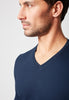 Nahaufnahme von einem Herren-Model, das HU dress blue baumwolle Shirt langarm trägt