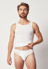 Vorderansicht von einem Herren-Model, das HU white modal/viskose/tencel Slip trägt