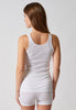 Rückansicht von einem Damen-Model, das HU white modal/viskose/tencel Tanktop Doppelpack trägt