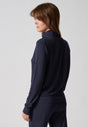 Rückansicht von einem Damen-Model, das HU mood indigo modal/viskose/tencel Jacke trägt