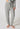 Vorderansicht von einem Damen-Model, das HU light grey modal/viskose/tencel Lounge Hose trägt