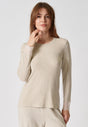 Vorderansicht von einem Damen-Model, das HU champagner modal/viskose/tencel Shirt langarm trägt