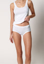 Vorderansicht von einem Damen-Model, das HU white baumwolle Midi Slip Doppelpack trägt