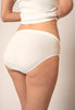 Nahaufnahme von einem Damen-Model, das HU white baumwolle Midi Slip trägt
