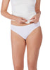 Vorderansicht von einem Damen-Model, das HU white mikrofaser Rio Slip Doppelpack trägt