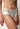 Nahaufnahme von einem Damen-Model, das HU ivory mikrofaser Panty trägt